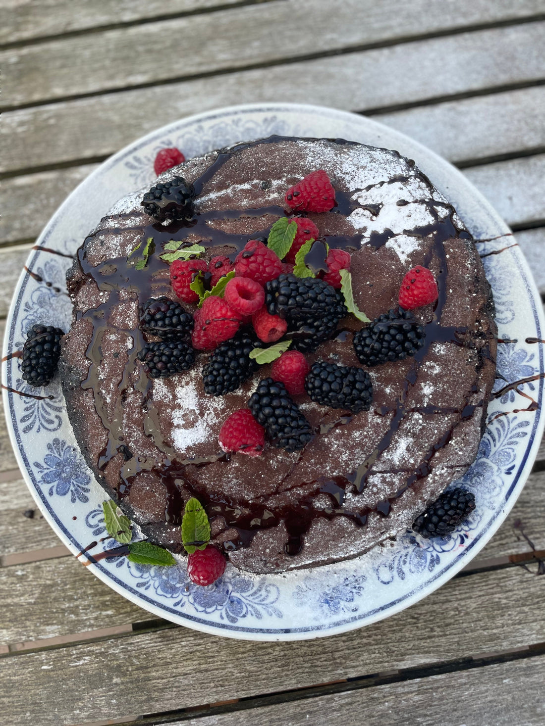 Cooking on Wood: Chocolate Cake