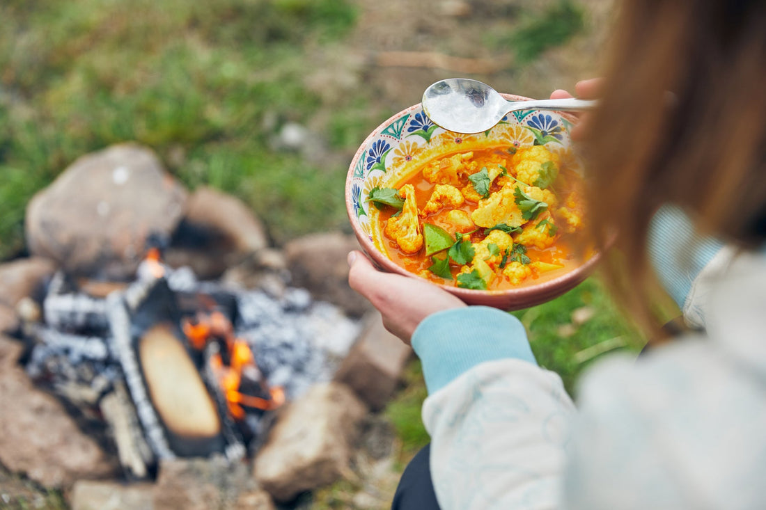 Cooking on Wood: Cauliflower & Halloumi Curry