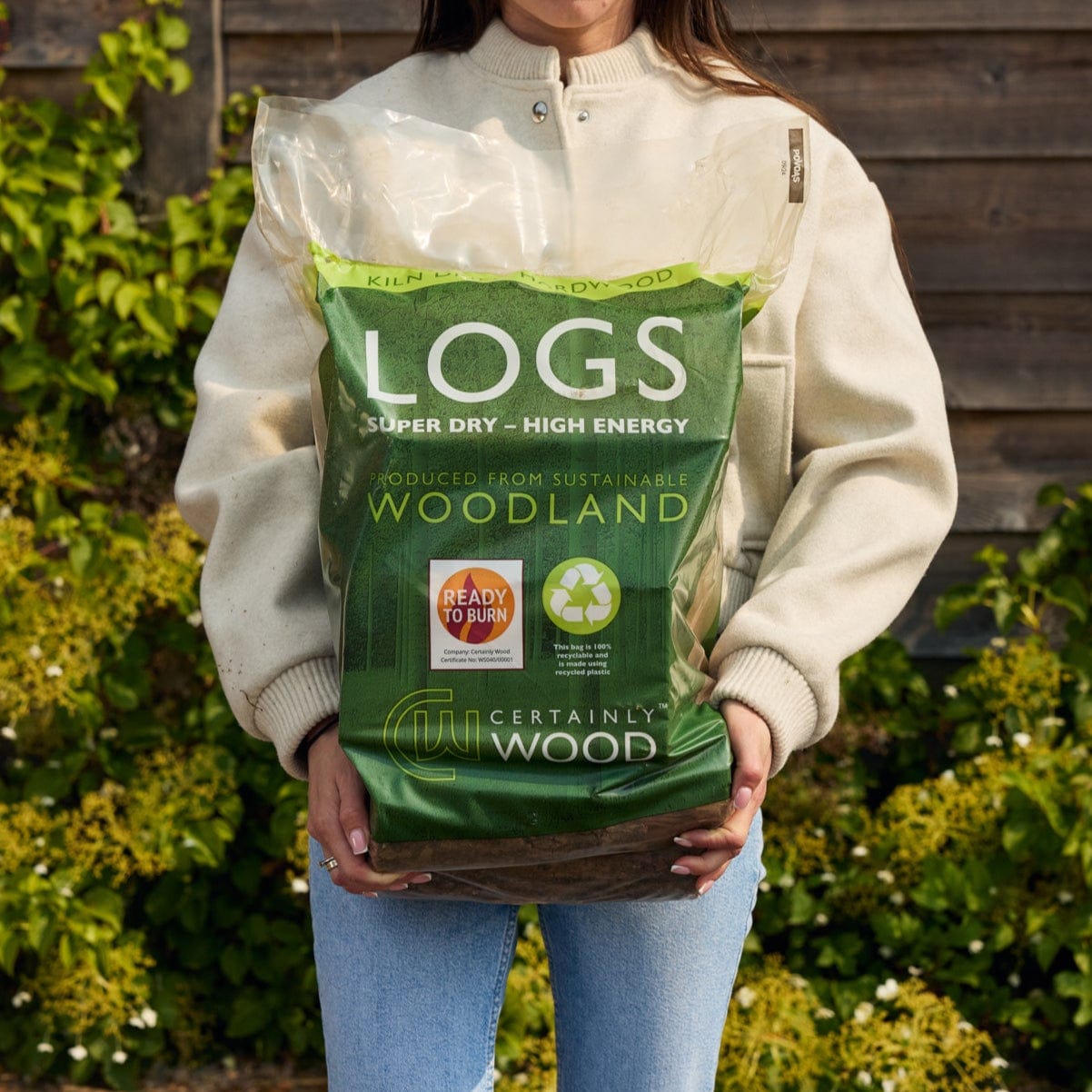 easy to carry premium bag of logs
